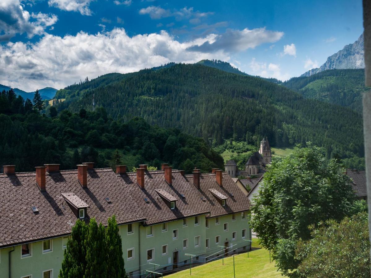 Erzhaus Apartments Айзенэрц Экстерьер фото